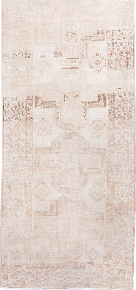 Antique Sarab Runner Rug (3' x 10')